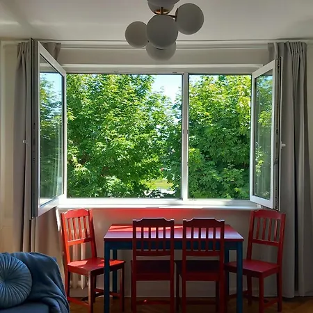 Lady Eleven Apartment