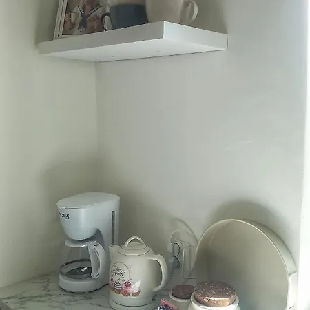 Lady Eleven Apartment *